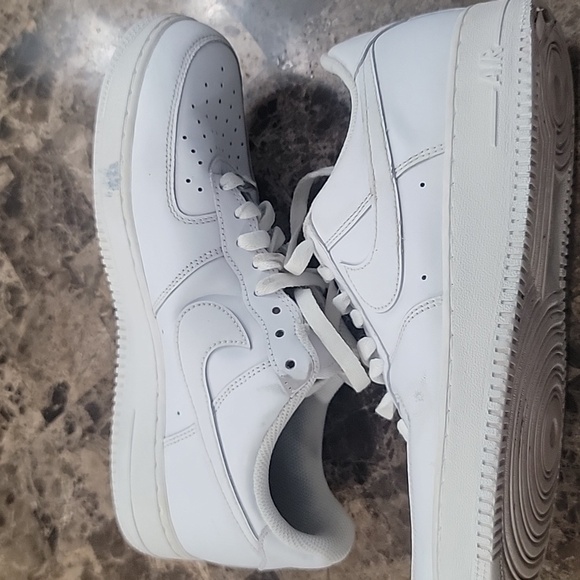 Nike Air Force 1 LE (GS) Triple White Men's 8.5 - Picture 4 of 8